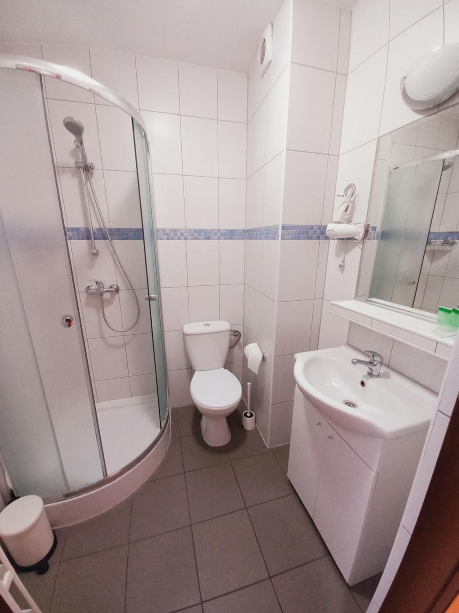 Willa Mira 200 Metrow Od Morza Miedzyzdroje Buitenkant foto